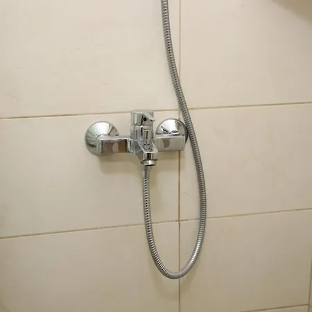 Vreko בית הארחה 4*