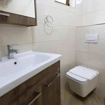 Vreko Guest house *